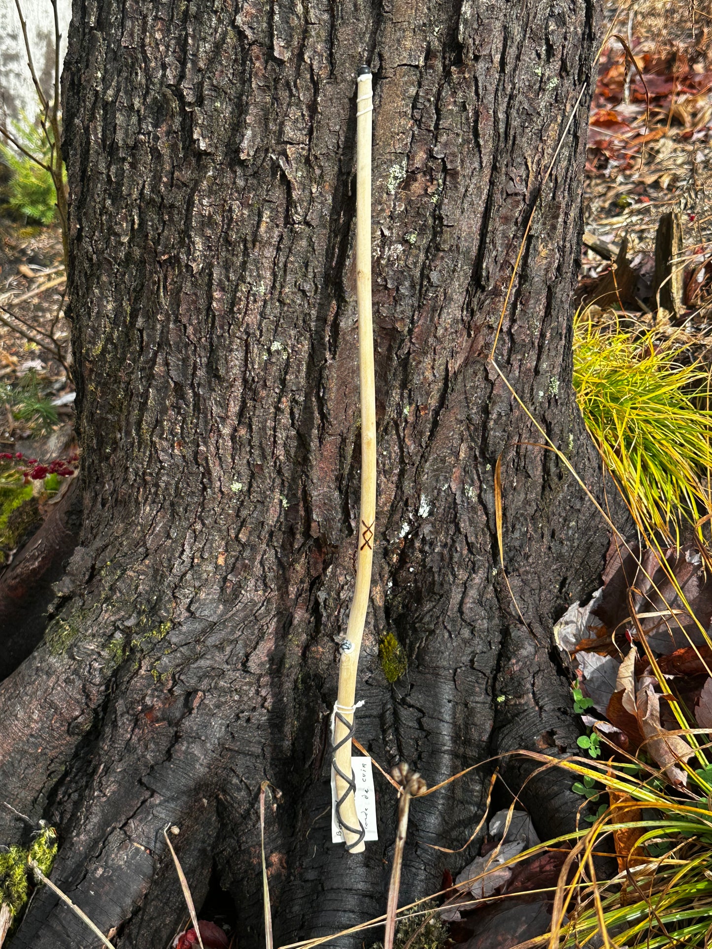 Baguette Énergétique - Merisier | Obsidiennes | Corde de cuir