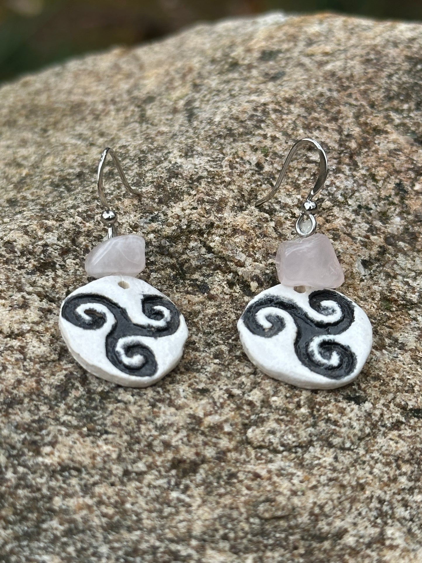 Boucles d'Oreilles Celte - Triskèle | Quartz Rose