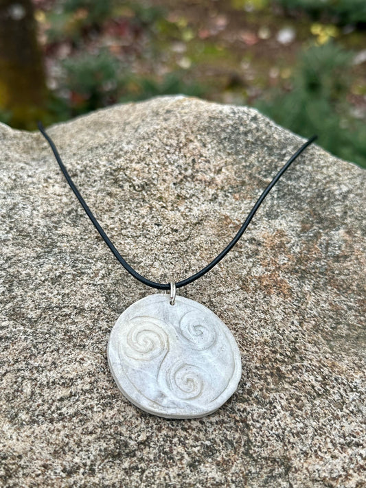 Collier Amulette Celte - Cuir Noir